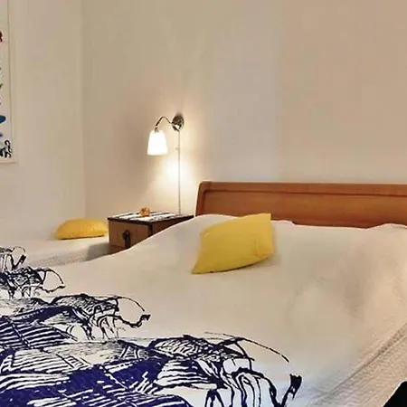 Apartment La Pinetina 3 *
