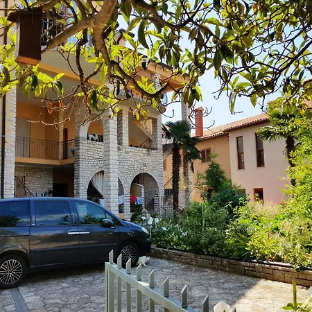 La Pinetina 3 Apartment