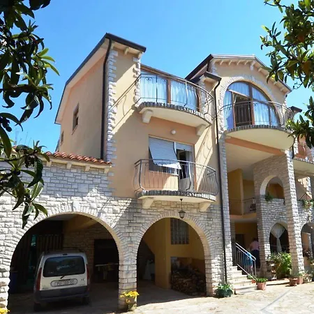 Apartment La Pinetina 3