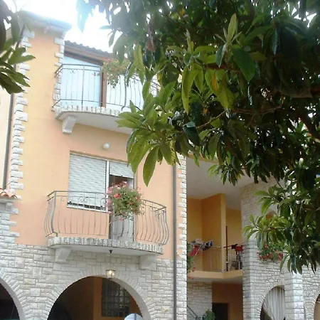 La Pinetina 3 *
