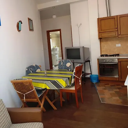La Pinetina 3 Apartment *