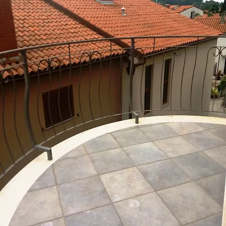 La Pinetina 3 Apartment