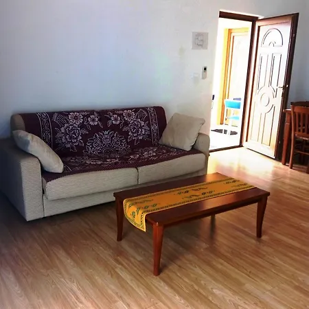 La Pinetina 3 Apartment
